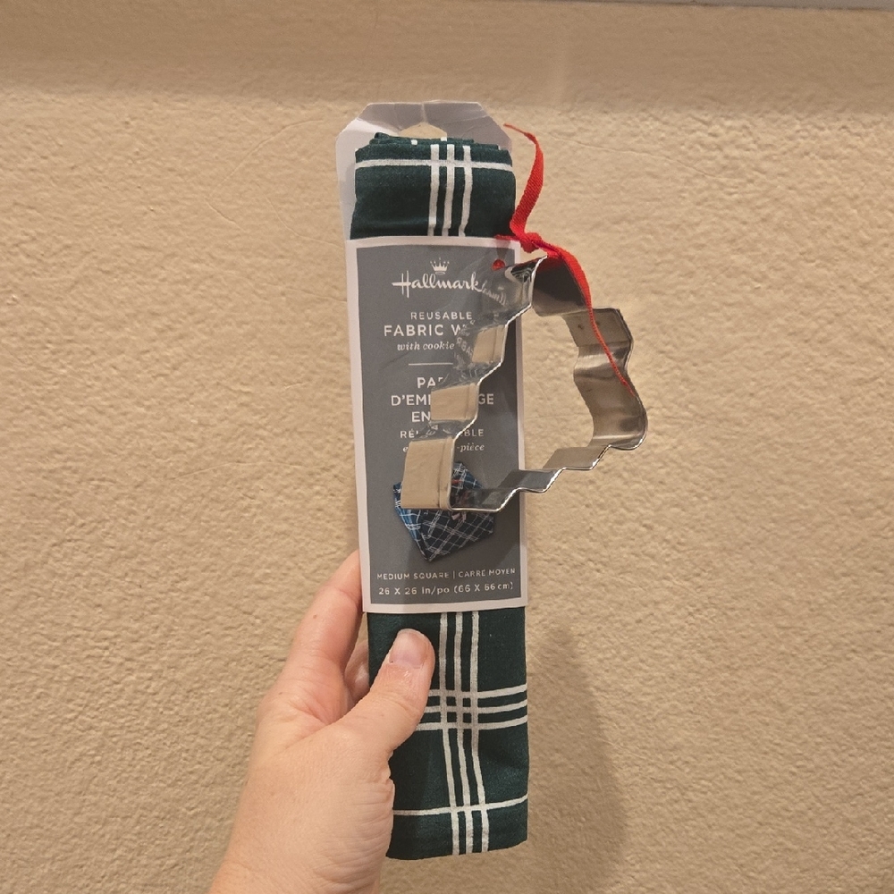 Hallmark Fabric Wrap with Cookie Cutter